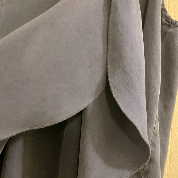 Lunya Washable 100% Silk Tank and Pull-on Shorts Pajama Set dark blue Size Large - Picture 10 of 11